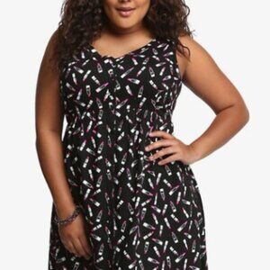 Torrid dress with lipstick print with under dress 0x EUC
